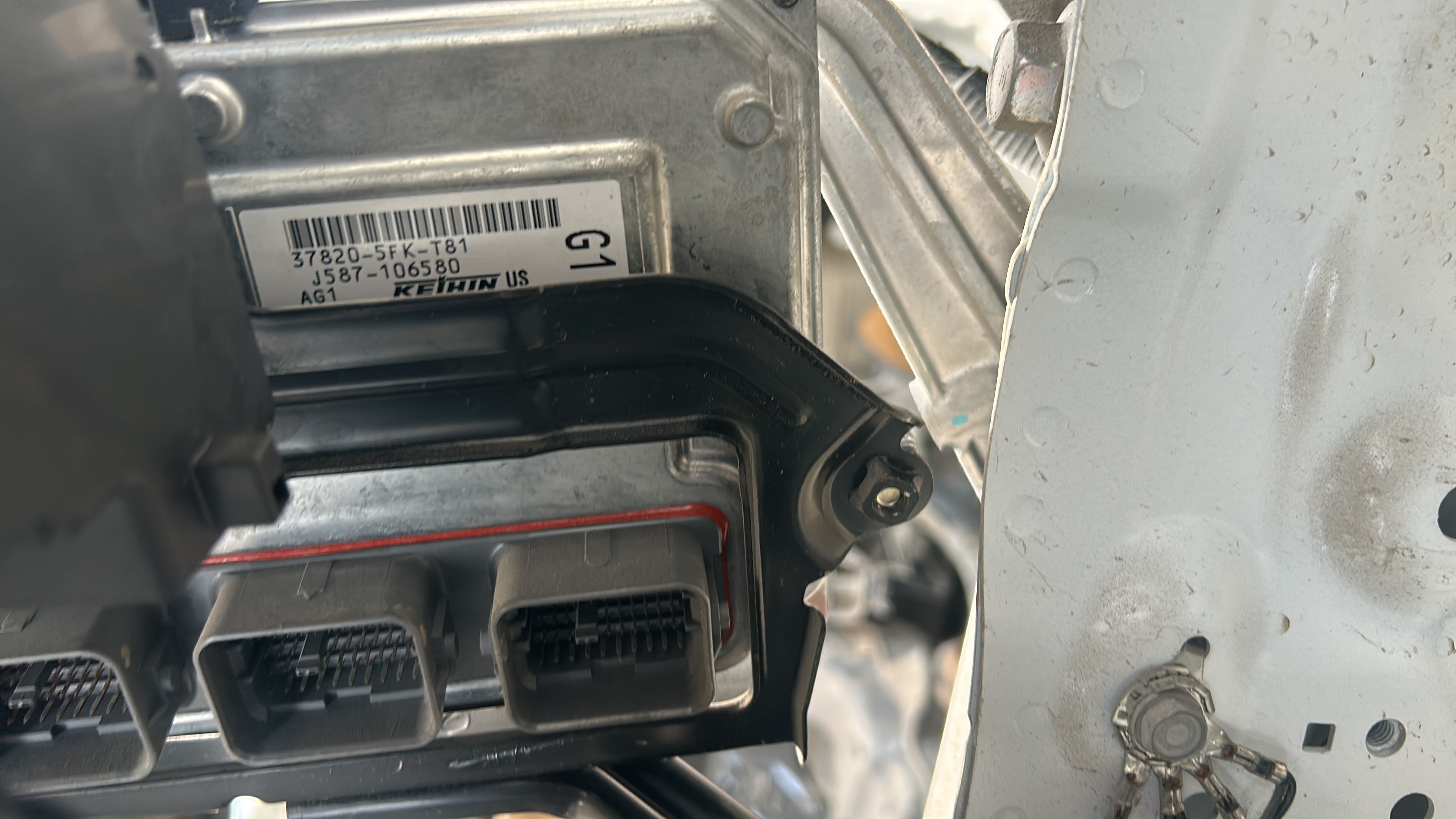 HONDA CIVIC FC5 1.6 BENZINLİ MOTOR BEYNİ
